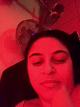 Snapshot of Veramaia chatting on January 13, 2026, 12:58 am Veramaia online show from January 13, 2026, 12:58 am