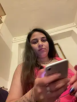 Snapshot of Veramaia chatting on April 29, 2026, 8:15 pm Veramaia online show from April 29, 2026, 8:15 pm