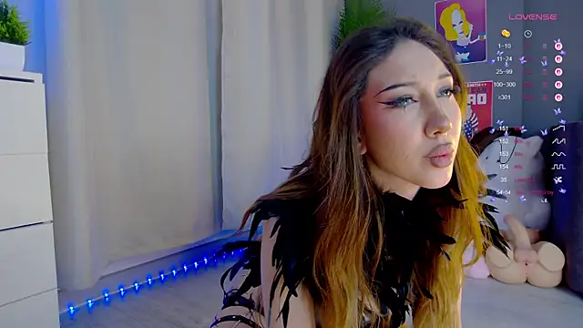 Snapshot of Say_luna chatting on October 13, 2025, 7:15 pm Say luna online show from October 13, 2025, 7:15 pm