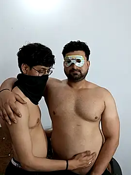 sumitsharma72 online show from March 16, 2026, 7:27 pm