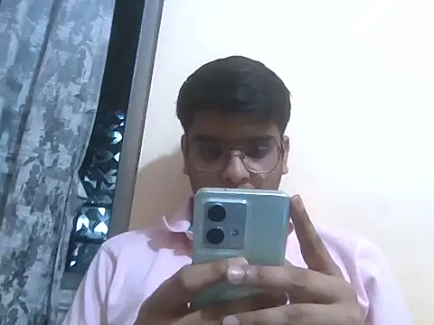Snapshot of sutfvkii chatting on October 4, 2025, 5:36 pm sutfvkii online show from October 4, 2025, 5:36 pm