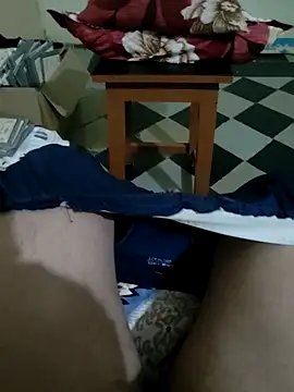 Snapshot of RomanticLoverboyz chatting on March 18, 2025, 1:01 pm RomanticLoverboyz online show from March 18, 2025, 1:01 pm