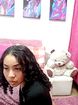 Snapshot of Tracy_KS chatting on March 12, 2025, 6:11 pm Tracy KS online show from March 12, 2025, 6:11 pm