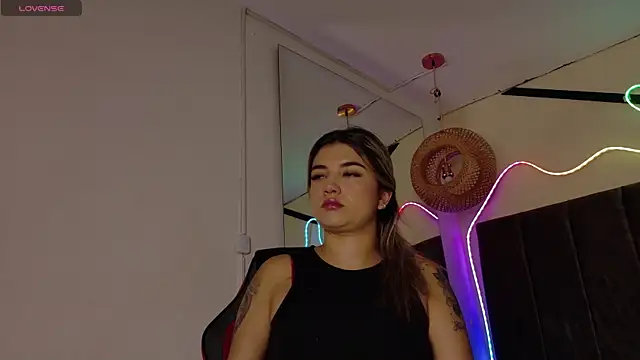 natasha  black online show from December 17, 2025, 7:30 pm