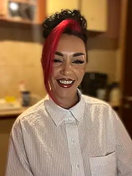 Snapshot of MeganFoxiy chatting on October 22, 2025, 4:56 am MeganFoxiy online show from October 22, 2025, 4:56 am