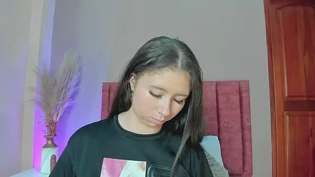 BeckyVidal online show from November 7, 2025, 12:26 am