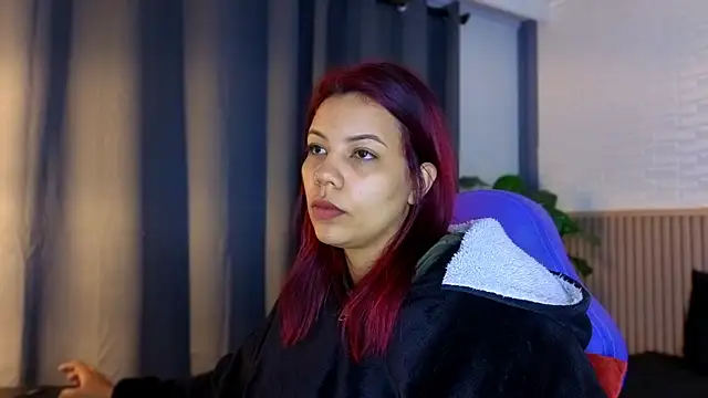 Snapshot of TiffanyWalk chatting on January 14, 2026, 11:25 am TiffanyWalk online show from January 14, 2026, 11:25 am