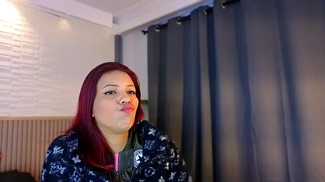 Snapshot of TiffanyWalk chatting on January 8, 2026, 11:49 am TiffanyWalk online show from January 8, 2026, 11:49 am