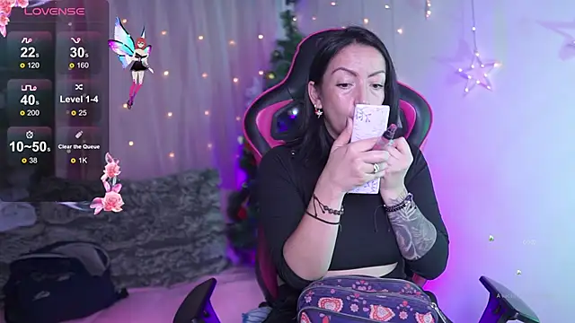 Snapshot of Madison_Mayer chatting on December 1, 2025, 12:39 pm Madison Mayer online show from December 1, 2025, 12:39 pm