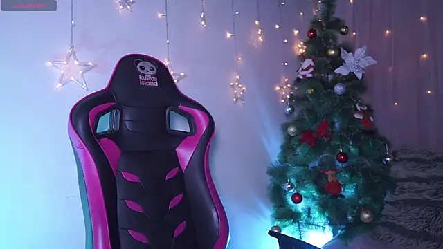 Snapshot of Madison_Mayer chatting on November 24, 2025, 12:27 pm Madison Mayer online show from November 24, 2025, 12:27 pm