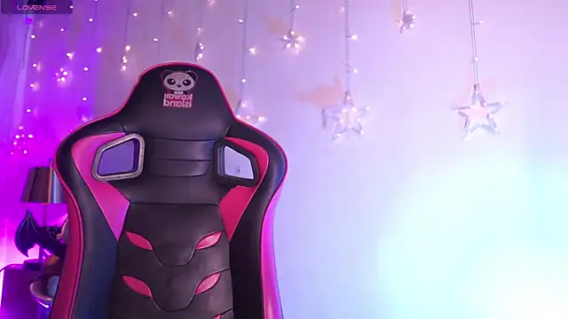 Snapshot of Madison_Mayer chatting on October 31, 2025, 12:46 pm Madison Mayer online show from October 31, 2025, 12:46 pm