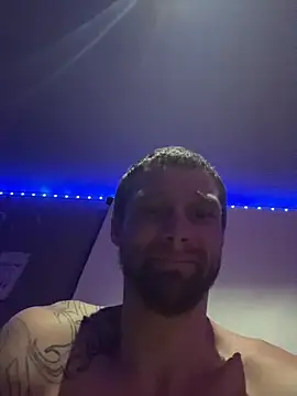 Stillhard8925 online show from November 6, 2025, 7:01 am