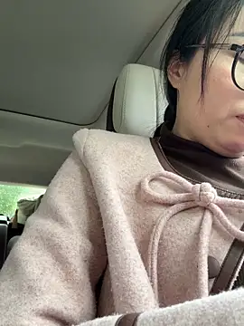 aa520uv online show from November 6, 2025, 5:00 am