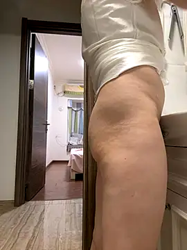 aa520uv online show from October 17, 2025, 4:53 pm