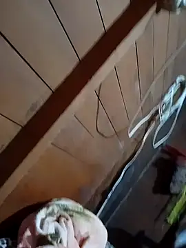 indio9233 online show from September 29, 2025, 3:24 am