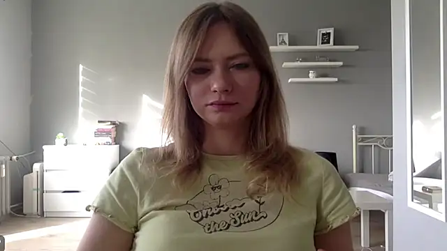 Snapshot of MillieShow chatting on October 13, 2025, 7:32 am MillieShow online show from October 13, 2025, 7:32 am