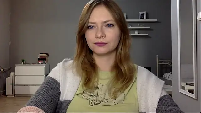 Snapshot of MillieShow chatting on October 6, 2025, 9:04 pm MillieShow online show from October 6, 2025, 9:04 pm