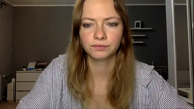 Snapshot of MillieShow chatting on January 15, 2026, 10:02 pm MillieShow online show from January 15, 2026, 10:02 pm