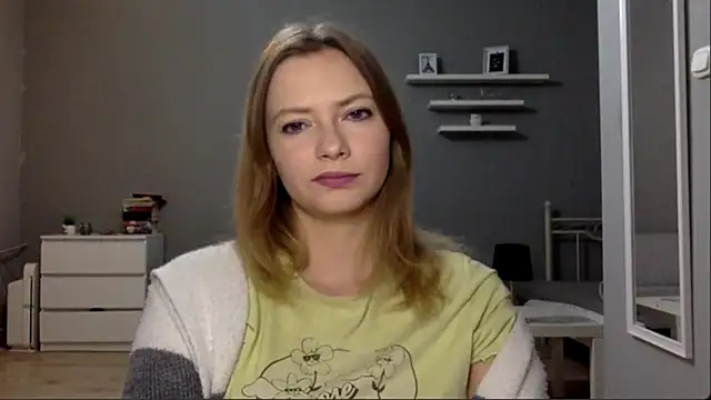 Snapshot of MillieShow chatting on October 29, 2025, 3:55 pm MillieShow online show from October 29, 2025, 3:55 pm