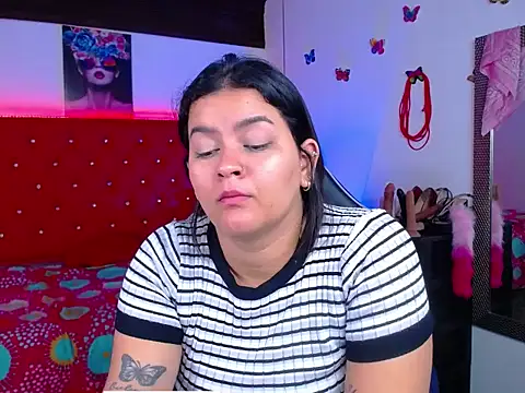 Snapshot of kriss_sweetboobs10 chatting on November 30, 2025, 11:00 am kriss sweetboobs10 online show from November 30, 2025, 11:00 am