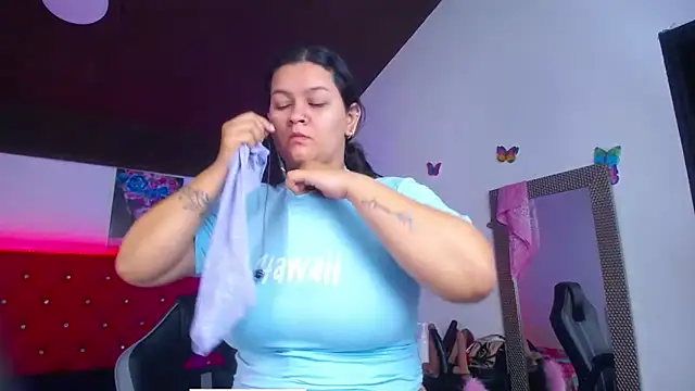 Snapshot of kriss_sweetboobs10 chatting on November 26, 2025, 12:05 pm kriss sweetboobs10 online show from November 26, 2025, 12:05 pm