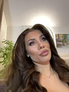 CelineReys online show from March 15, 2026, 6:48 pm