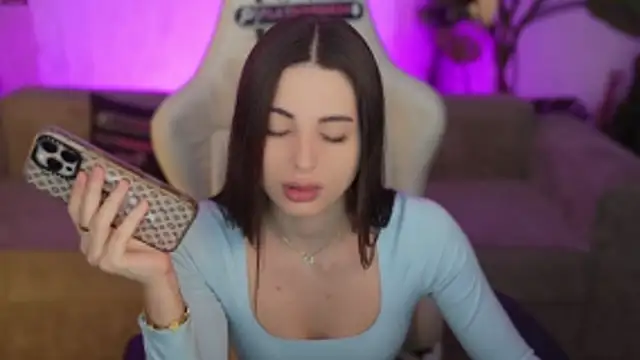 Nikol Dream  online show from January 18, 2026, 3:37 pm