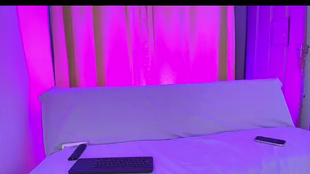 Snapshot of pleasurecompany3 chatting on April 30, 2026, 4:08 am pleasurecompany3 online show from April 30, 2026, 4:08 am