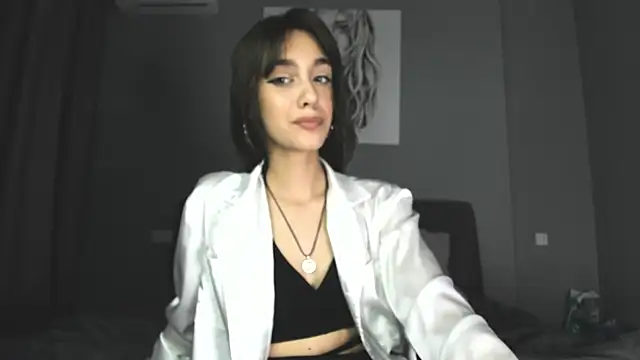 Elli Lourence online show from March 13, 2025, 1:54 am