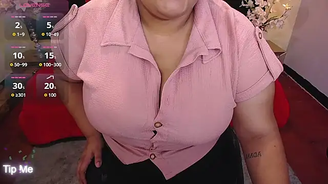 Snapshot of ailyn_maury chatting on August 8, 2026, 1:18 pm ailyn maury online show from August 8, 2026, 1:18 pm