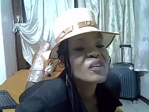 DevineChic online show from March 18, 2025, 4:39 pm