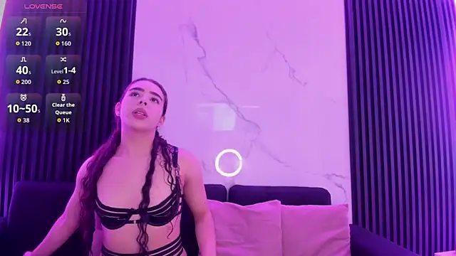 Snapshot of MiaScott5 chatting on October 29, 2025, 4:00 am MiaScott5 online show from October 29, 2025, 4:00 am