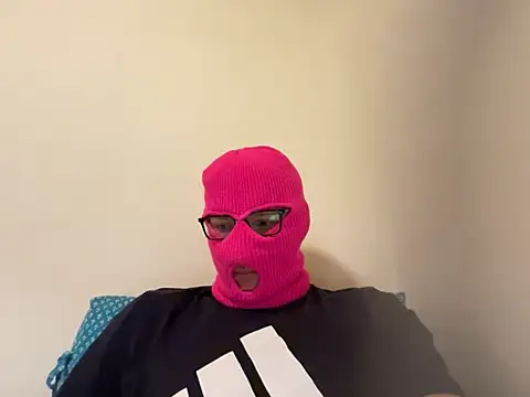 coquin2100 online show from April 2, 2026, 11:44 pm