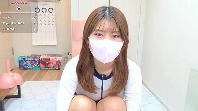 Snapshot of miharu01 chatting on July 17, 2026, 12:46 pm miharu01 online show from July 17, 2026, 12:46 pm