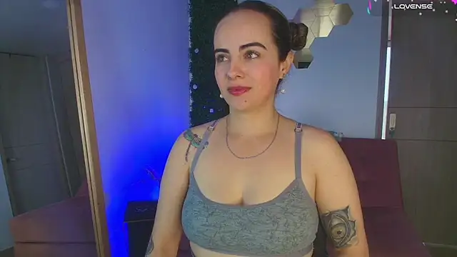 Sairy  online show from April 28, 2026, 4:11 pm