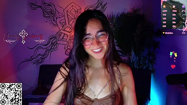 Emmi Roberts online show from May 15, 2026, 11:47 pm