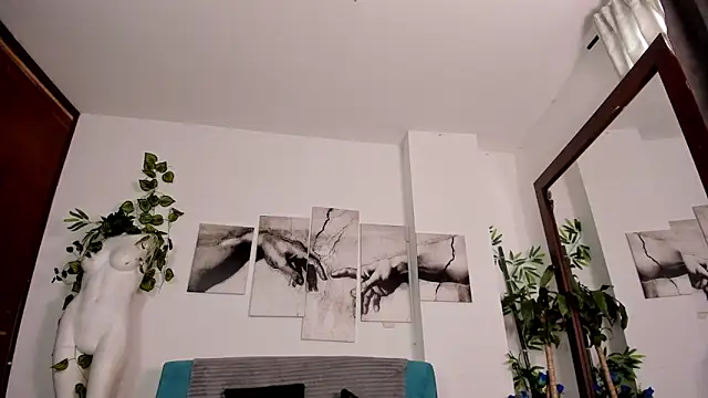 Snapshot of Giotrashy chatting on March 3, 2026, 6:04 pm Giotrashy online show from March 3, 2026, 6:04 pm