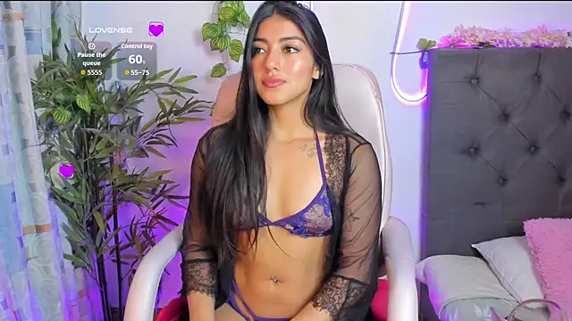 Snapshot of Quiinn_bx chatting on July 4, 2026, 9:08 pm Quiinn bx online show from July 4, 2026, 9:08 pm