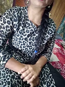 Snapshot of Shalini_telugu09 chatting on April 15, 2026, 9:04 am Shalini telugu09 online show from April 15, 2026, 9:04 am
