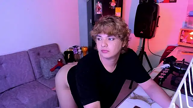 adam angelssss online show from February 4, 2026, 1:00 am