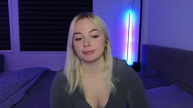 margot robbie7 online show from November 17, 2025, 11:31 pm