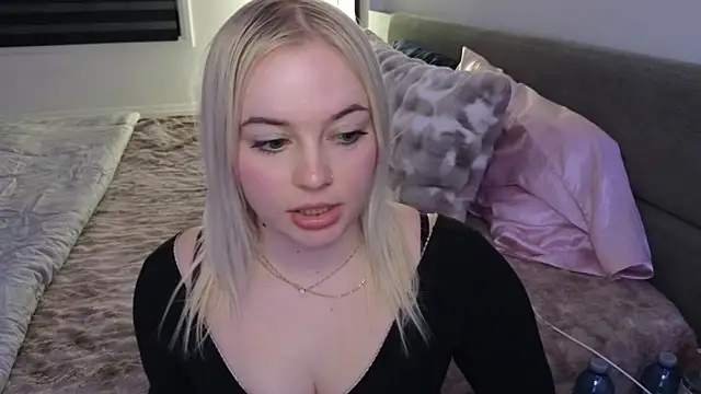 Snapshot of margot_robbie7 chatting on February 27, 2026, 12:55 am margot robbie7 online show from February 27, 2026, 12:55 am