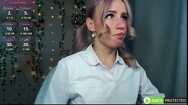 Snapshot of Mia__Kitty chatting on September 22, 2025, 11:49 am Mia Kitty online show from September 22, 2025, 11:49 am