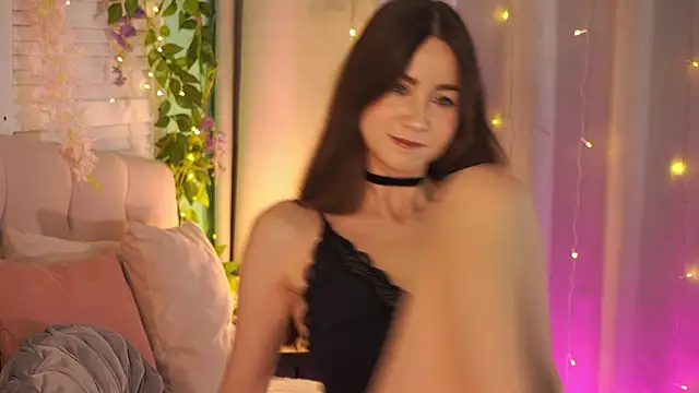 EvaMossi online show from March 26, 2026, 5:17 am