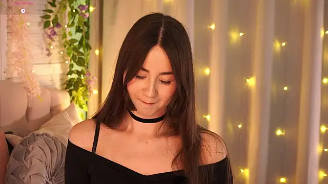 EvaMossi online show from February 23, 2026, 6:03 am