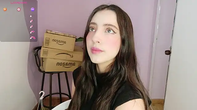 Snapshot of Rebbecawhite_meow chatting on April 15, 2026, 9:59 pm Rebbecawhite meow online show from April 15, 2026, 9:59 pm