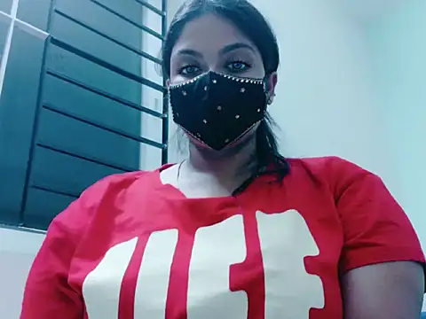 Tamil hot whiskey girl online show from May 10, 2026, 6:32 pm