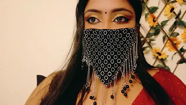 Snapshot of Tamil_hot_whiskey_girl chatting on May 16, 2026, 4:39 pm Tamil hot whiskey girl online show from May 16, 2026, 4:39 pm