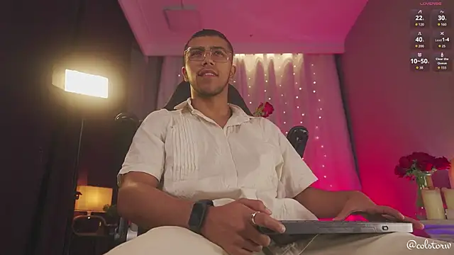 Snapshot of Colstorw_ chatting on February 11, 2026, 10:04 am Colstorw online show from February 11, 2026, 10:04 am