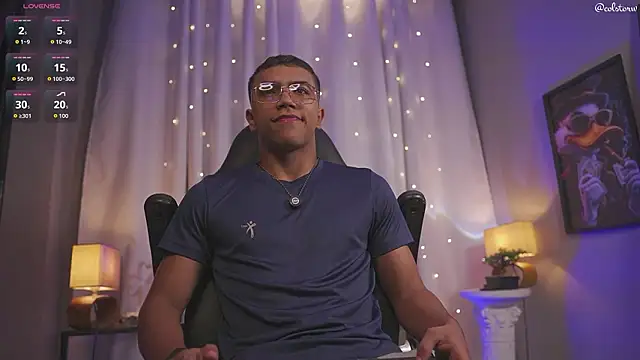 Snapshot of Colstorw_ chatting on March 19, 2026, 10:04 am Colstorw online show from March 19, 2026, 10:04 am